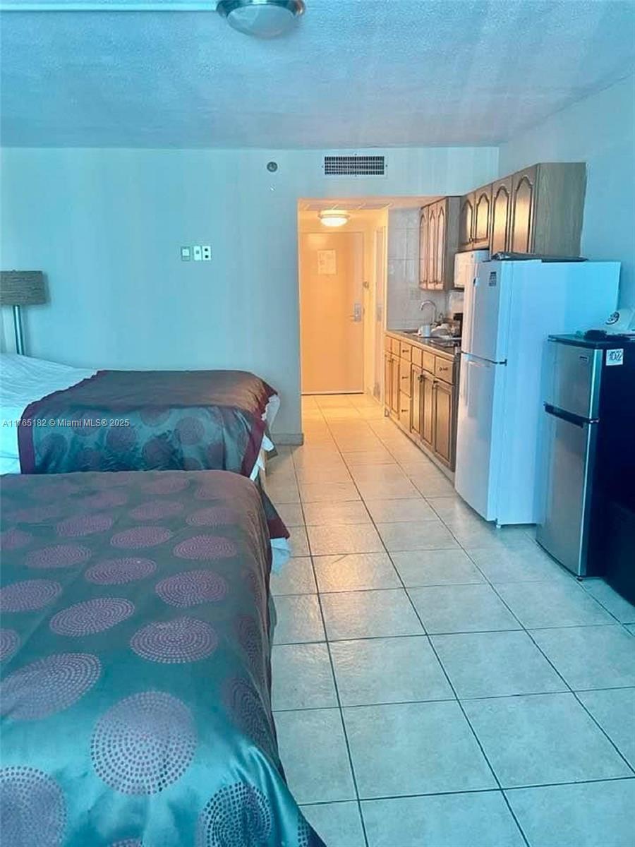 THE AVENTURA BEACH CLUB C - Residential