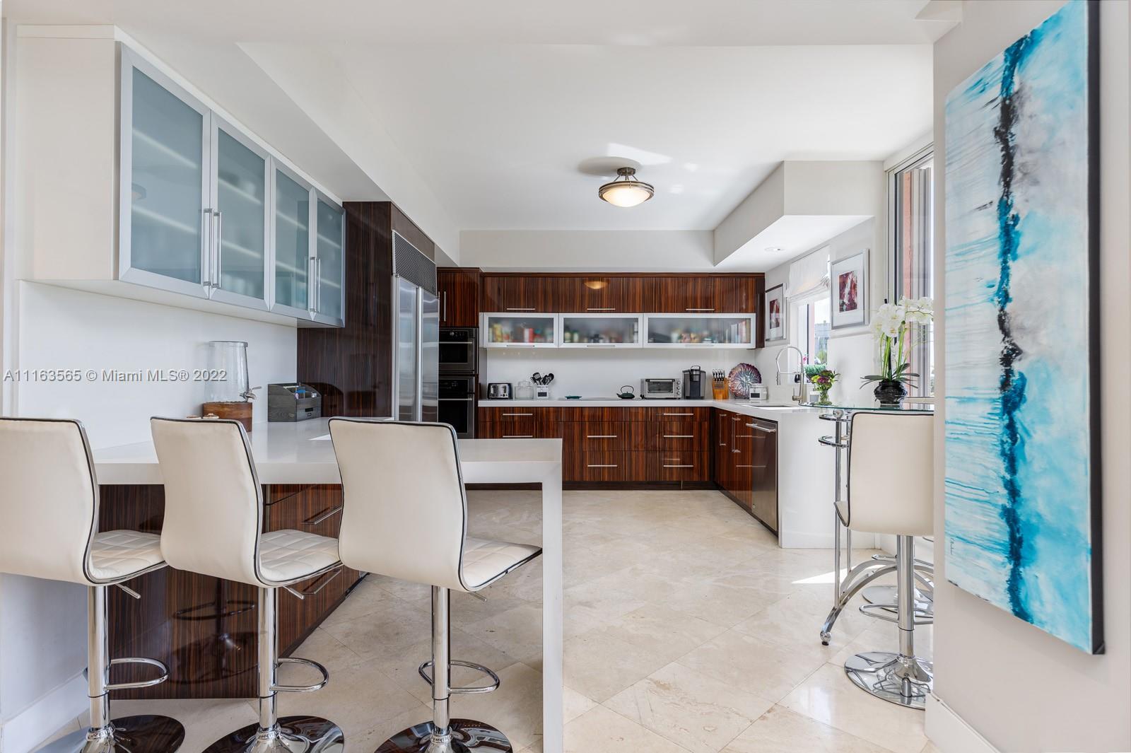 CLUB TOWER ONE CONDO - Residential