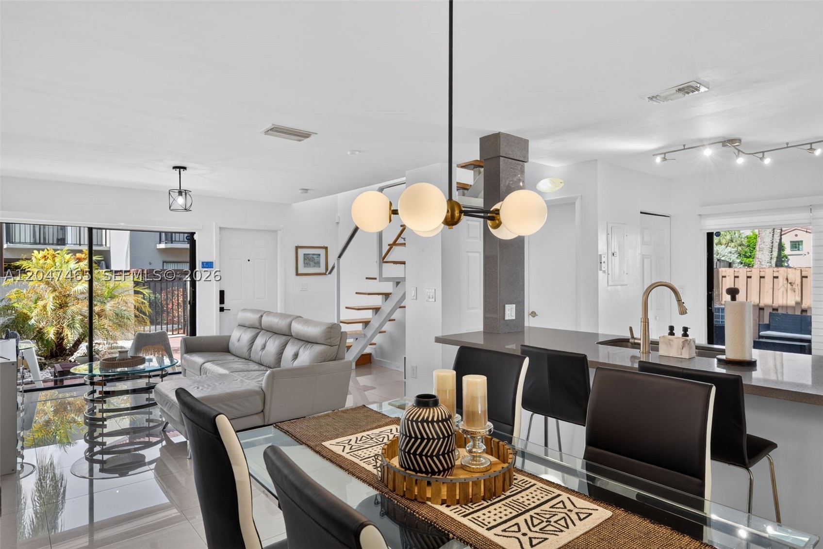 PALM POINT SEC 1 - Residential