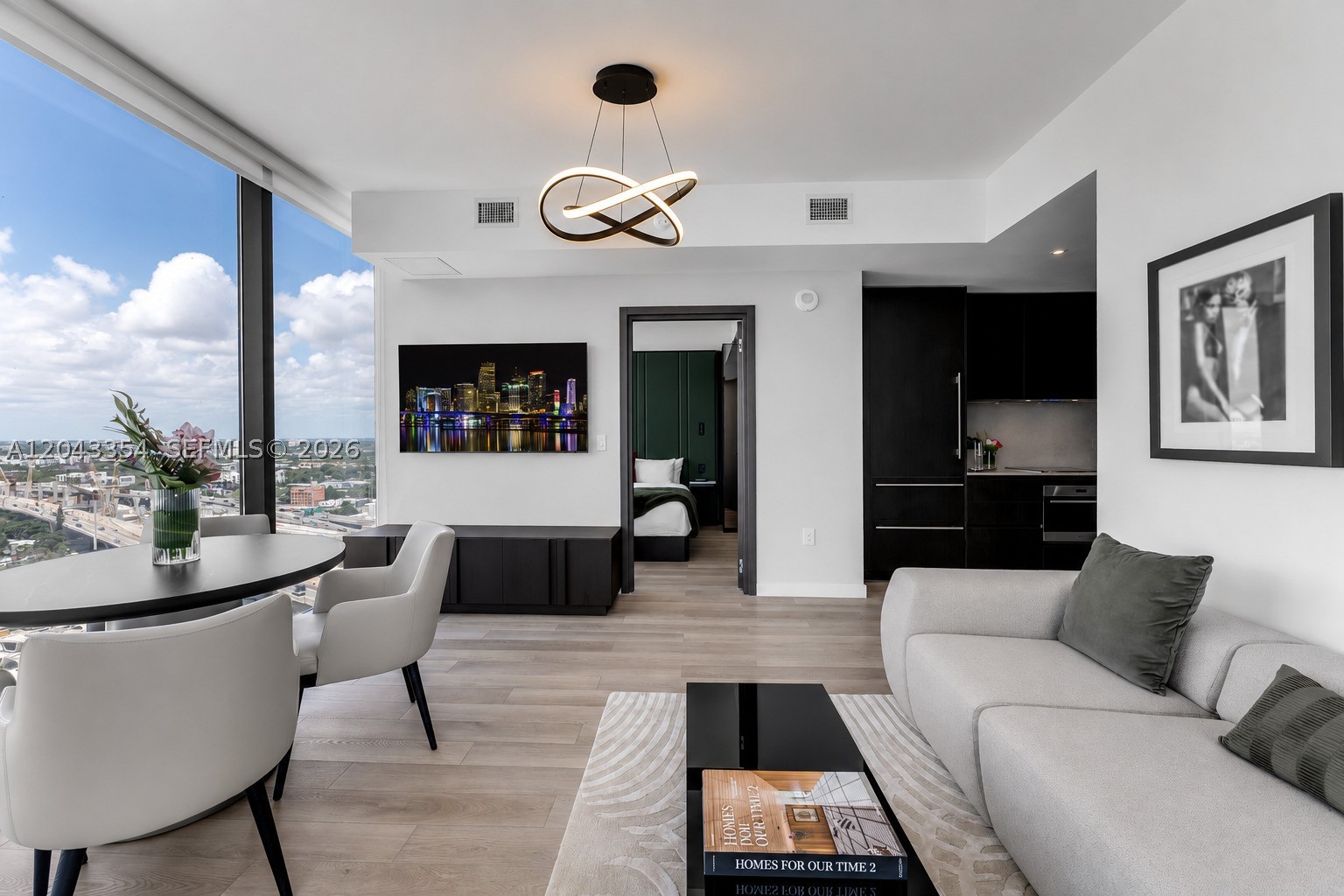 ¤MIAMI NORTH - Residential