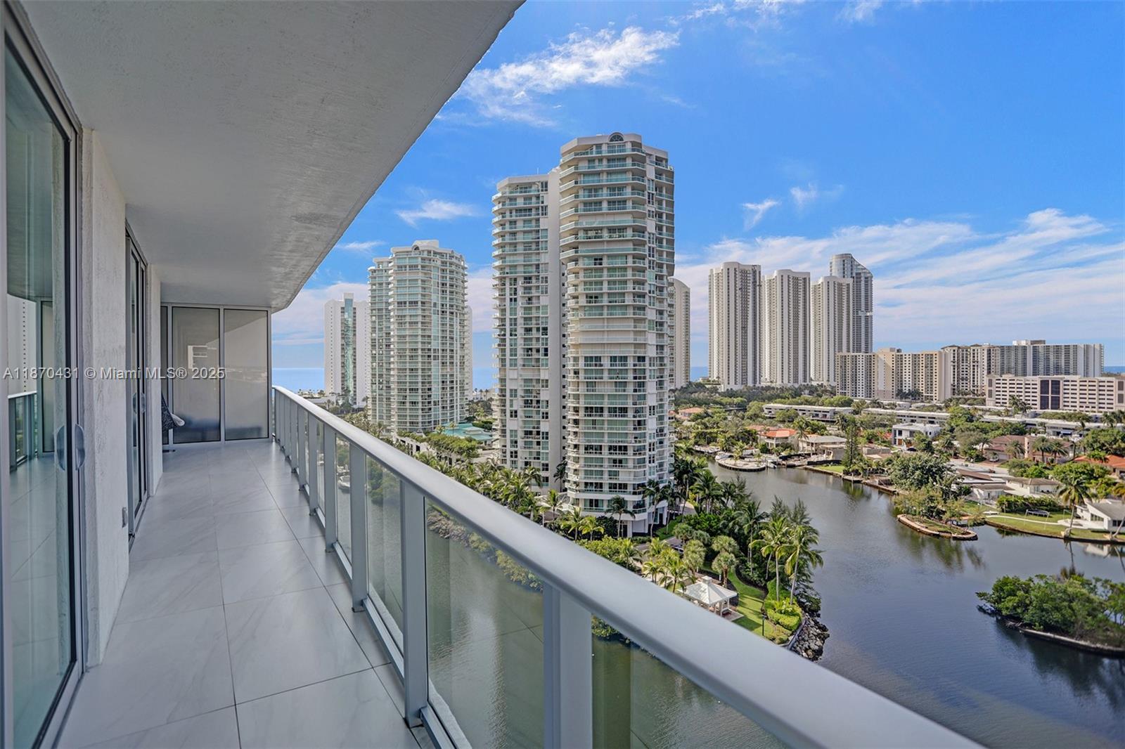 PARQUE TOWERS CONDO - Residential