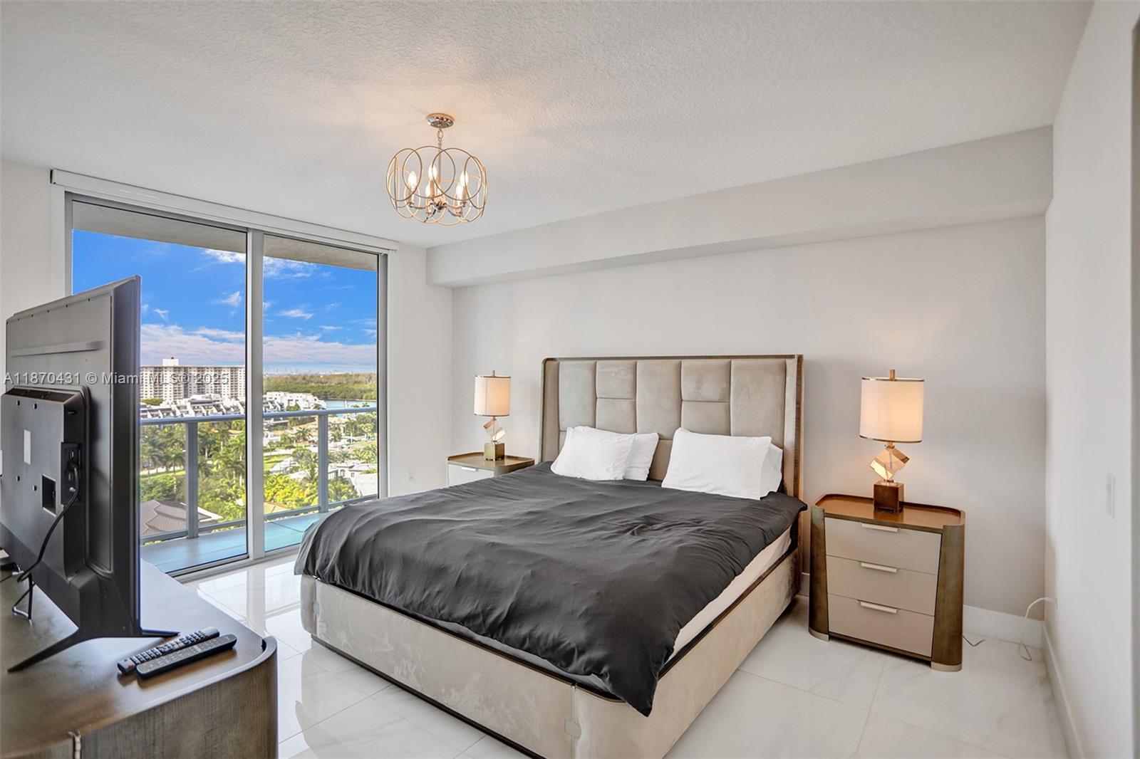 PARQUE TOWERS CONDO - Residential