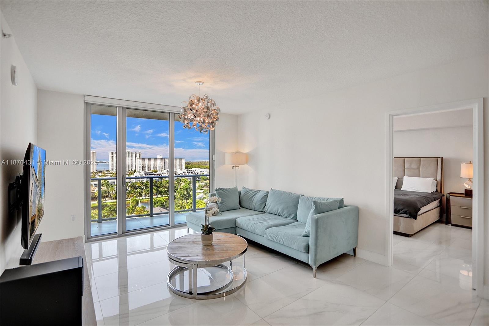 PARQUE TOWERS CONDO - Residential