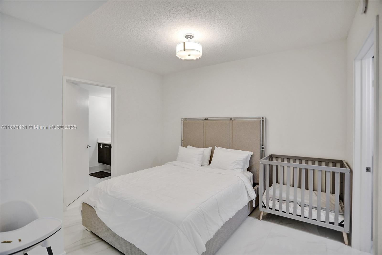 PARQUE TOWERS CONDO - Residential