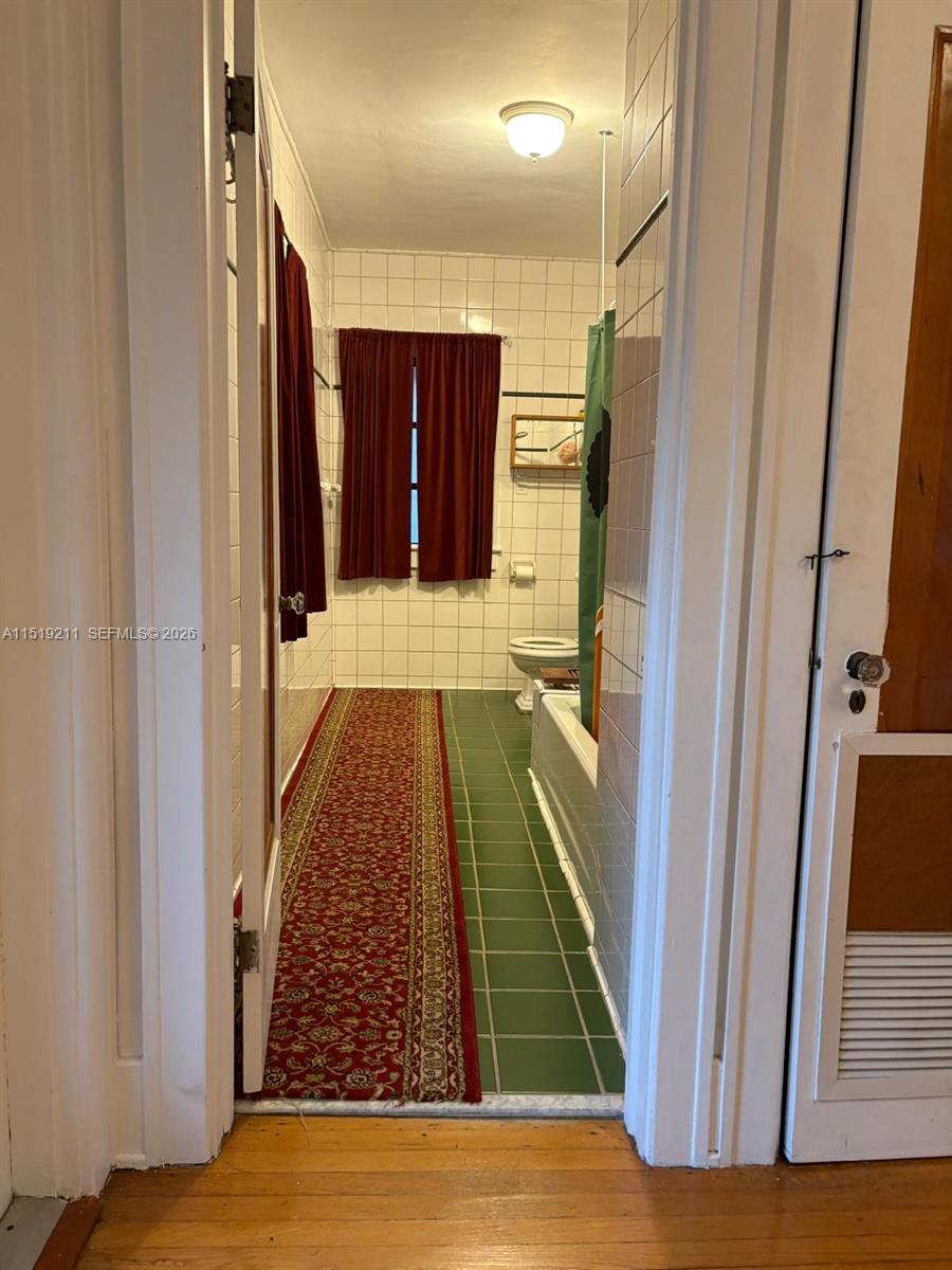 EL PORTAL SEC 3 - Residential Lease