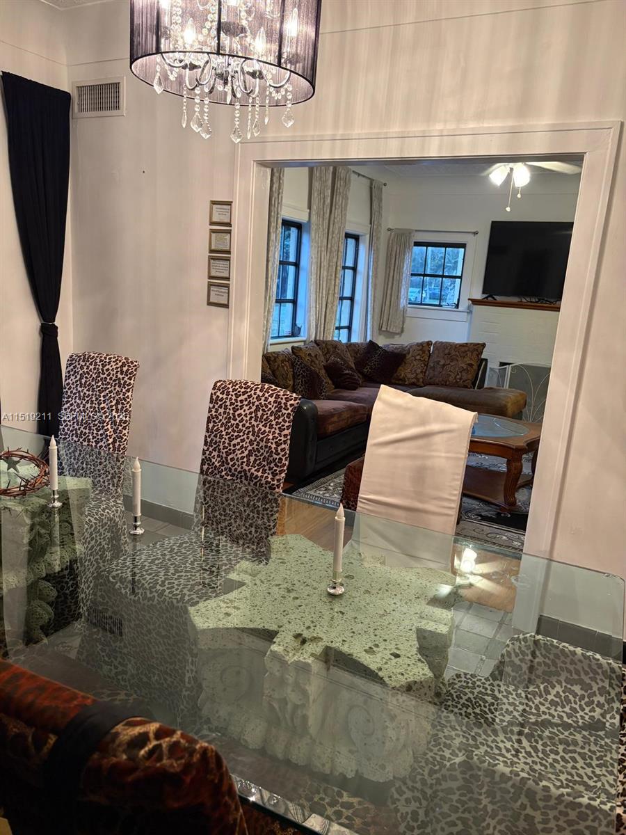 EL PORTAL SEC 3 - Residential Lease