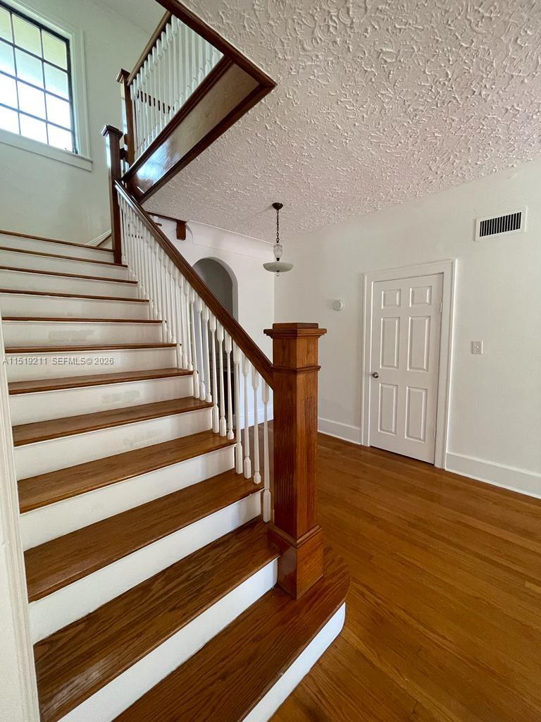 EL PORTAL SEC 3 - Residential Lease