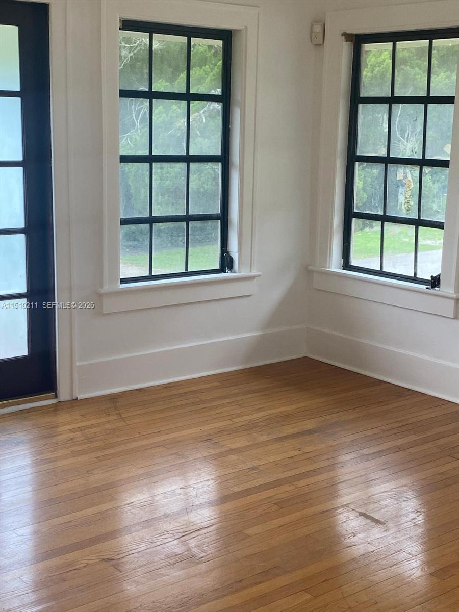 EL PORTAL SEC 3 - Residential Lease
