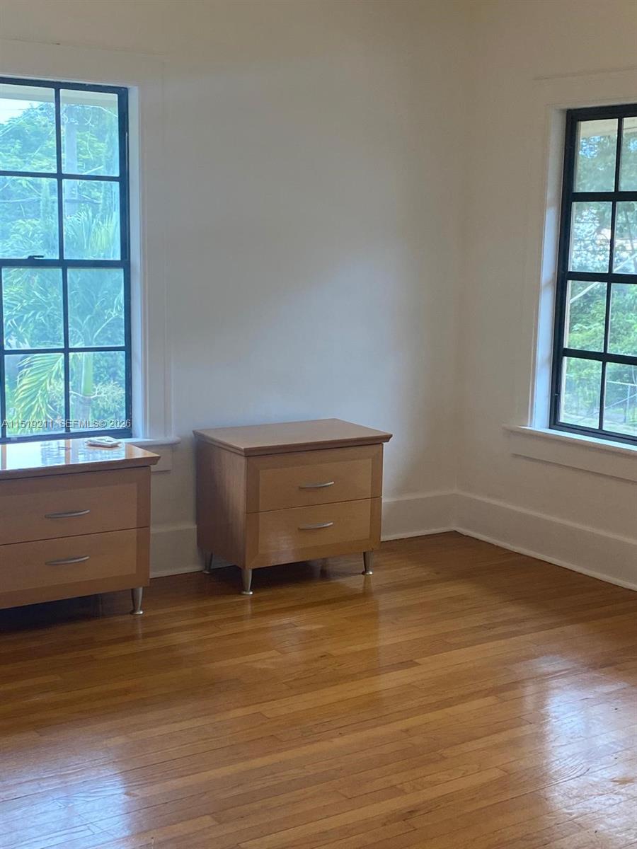 EL PORTAL SEC 3 - Residential Lease