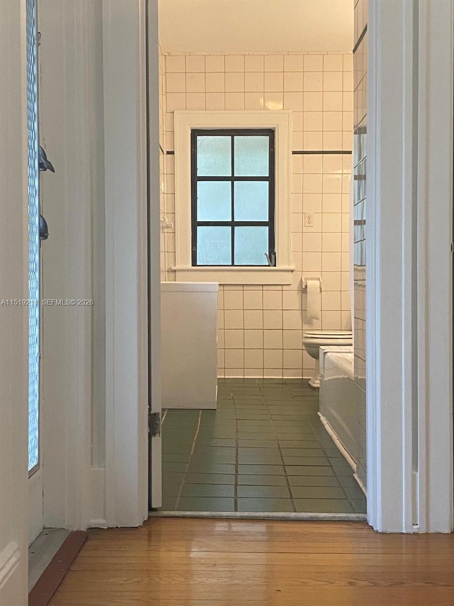 EL PORTAL SEC 3 - Residential Lease