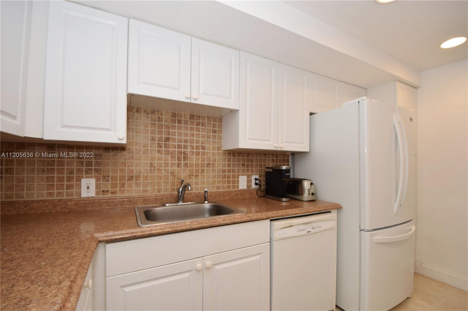 AVENTURA ELDORADO CONDO - Residential