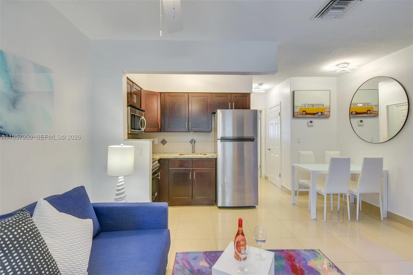 HALLANDALE PINES ESTATES - Residential Income