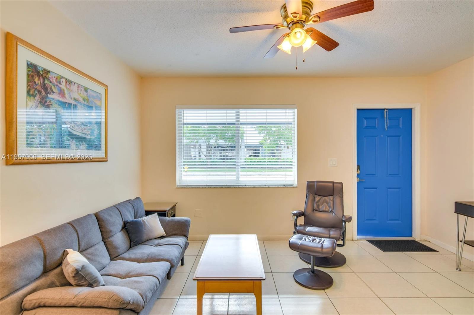 HALLANDALE PINES ESTATES - Residential Income