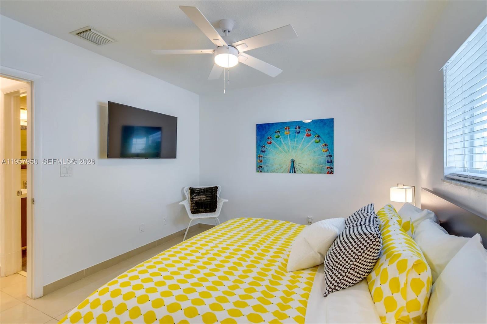 HALLANDALE PINES ESTATES - Residential Income