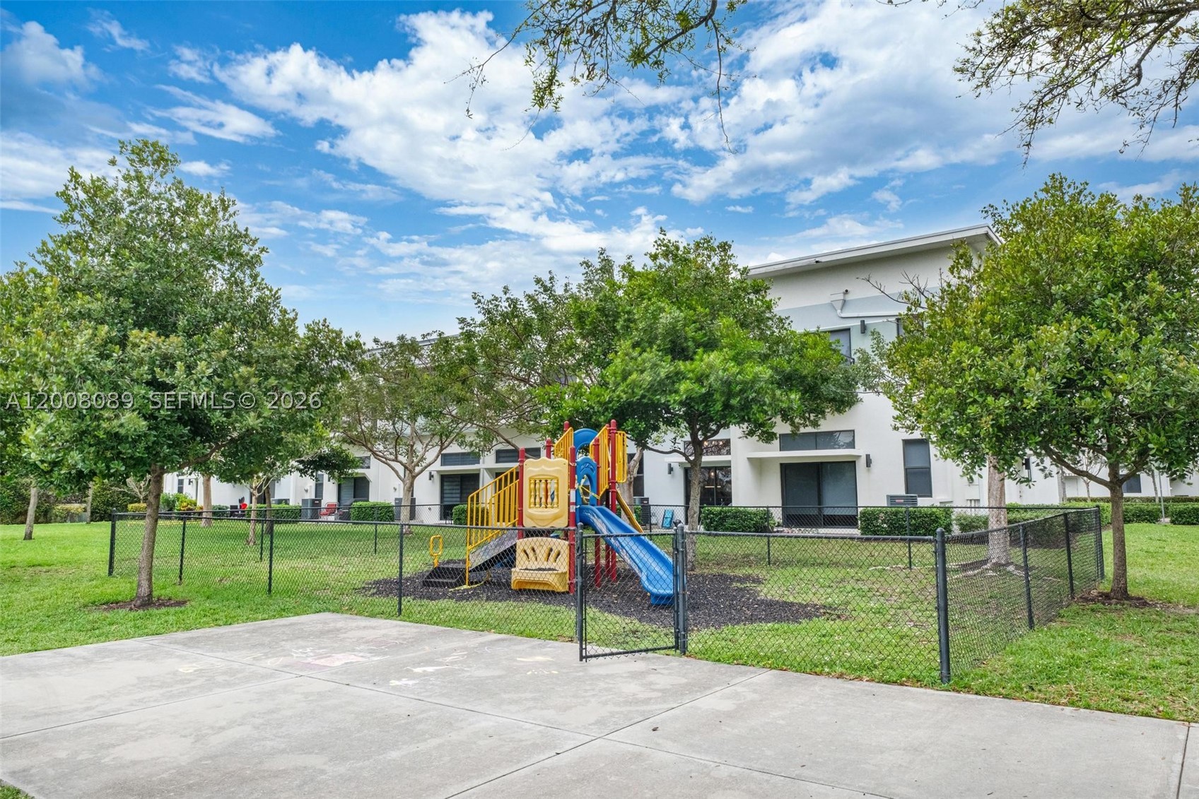 PLANTATION BUSINESS PARK - Residential