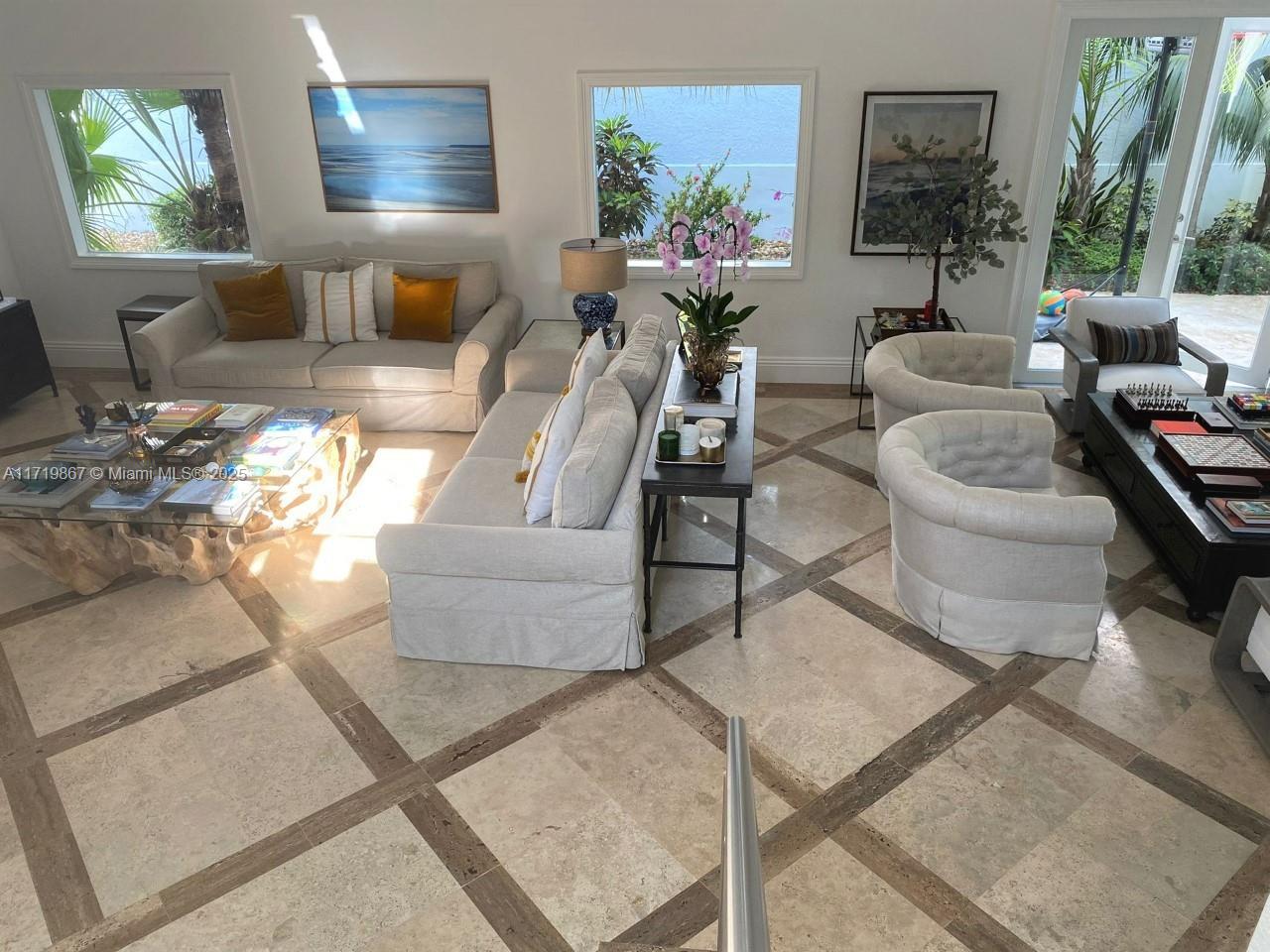 G B VILLAS - Residential Lease