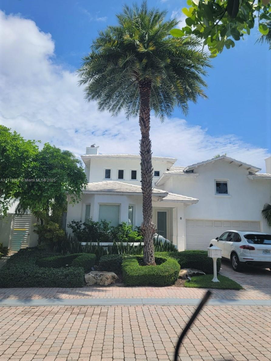 Nestled on the ocean side, this luxurious gated community offers an idyllic retreat just a short walk from the beach. The property boasts a spacious 6-bedroom, 7-bathroom layout, including a maid's quarter, ensuring ample space and privacy for residents and guests alike. The interior features marble flooring, a modern kitchen, and stylish stair railings, with each bedroom having the convenience of an en-suite bathroom. Outside, the private swimming pool invites relaxation, while the proximity to the beach encourages leisurely strolls along the shore. For those seeking additional amenities, the Grand Bay Club membership is available at tenant discretion, providing access to a state-of-the-art gym, tennis courts, an elegant restaurant, and exclusive beach services, among other luxuries.