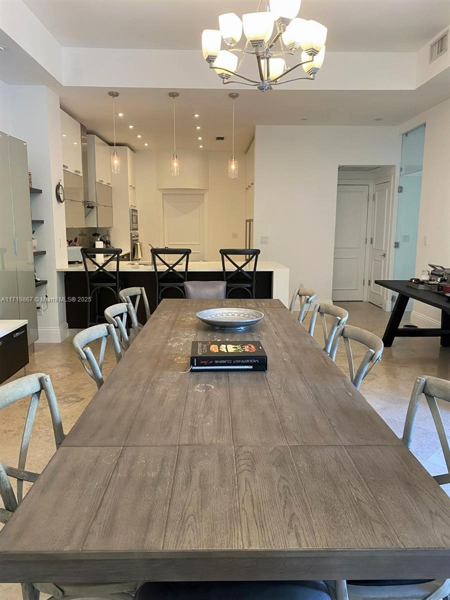 G B VILLAS - Residential Lease