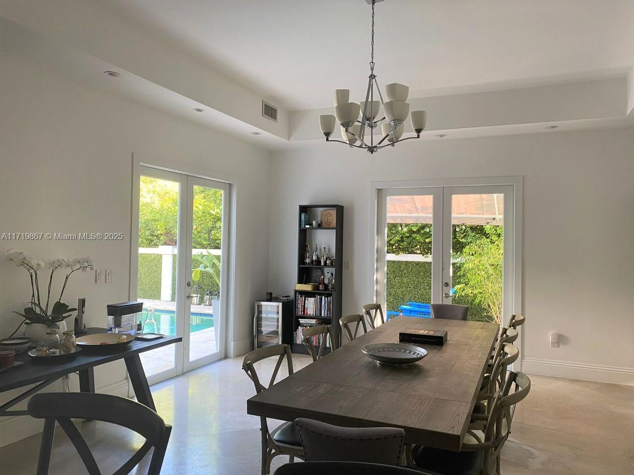 G B VILLAS - Residential Lease