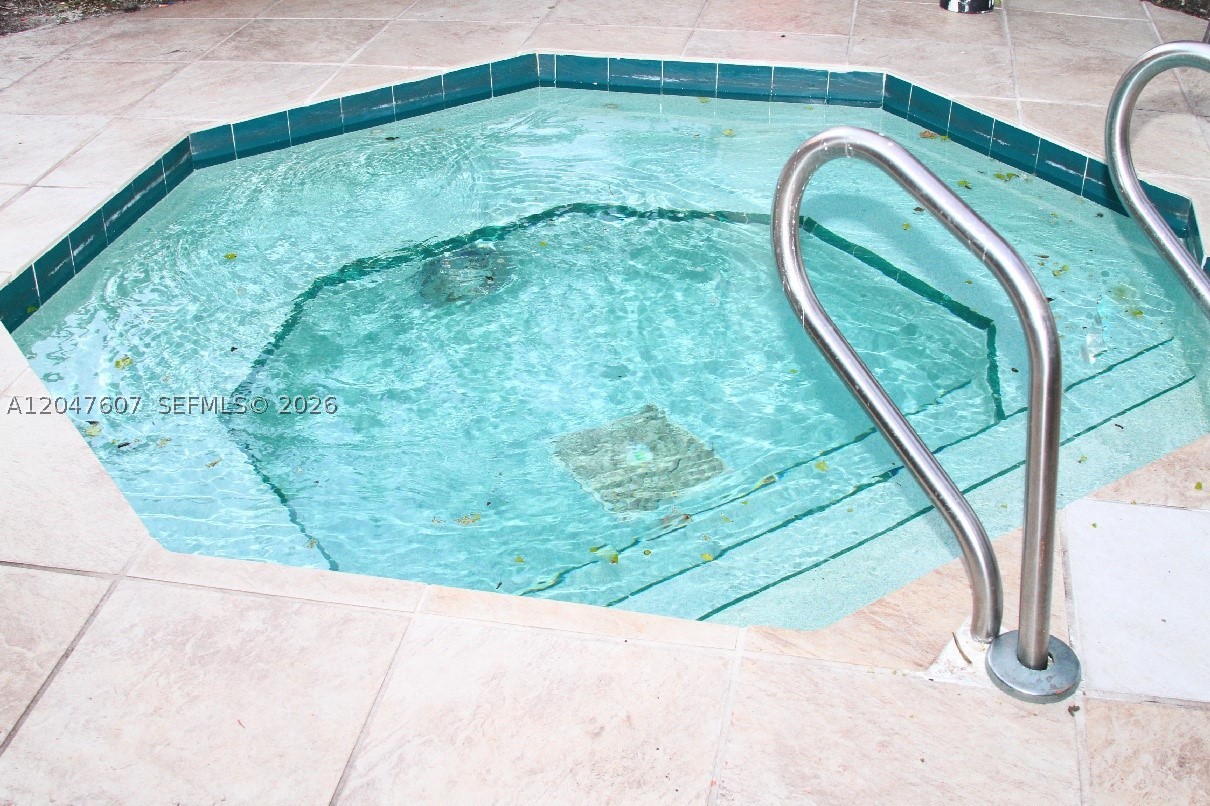 LAKES OF JACARANDA CONDO - Residential Lease