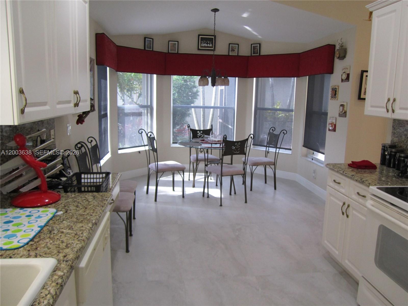 VALENCIA SHORES 5 - Residential Lease