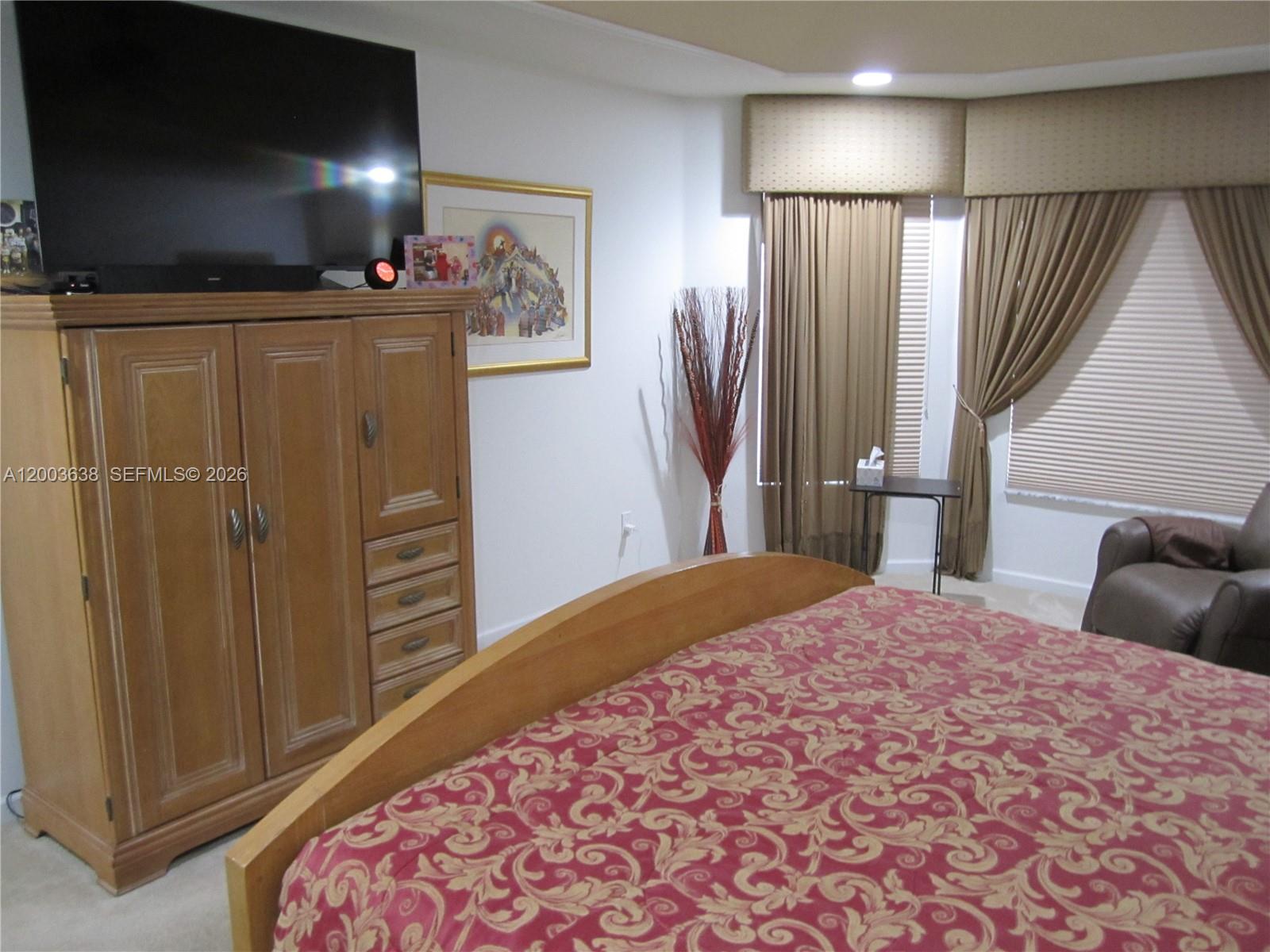 VALENCIA SHORES 5 - Residential Lease