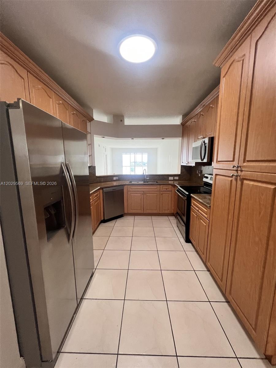 CAPTIVA CONDO B - Residential