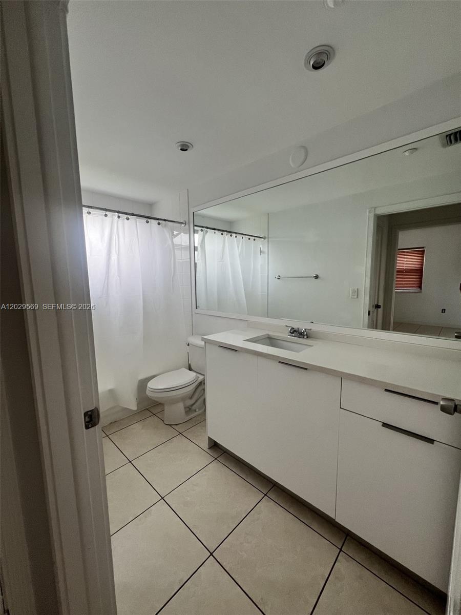 CAPTIVA CONDO B - Residential