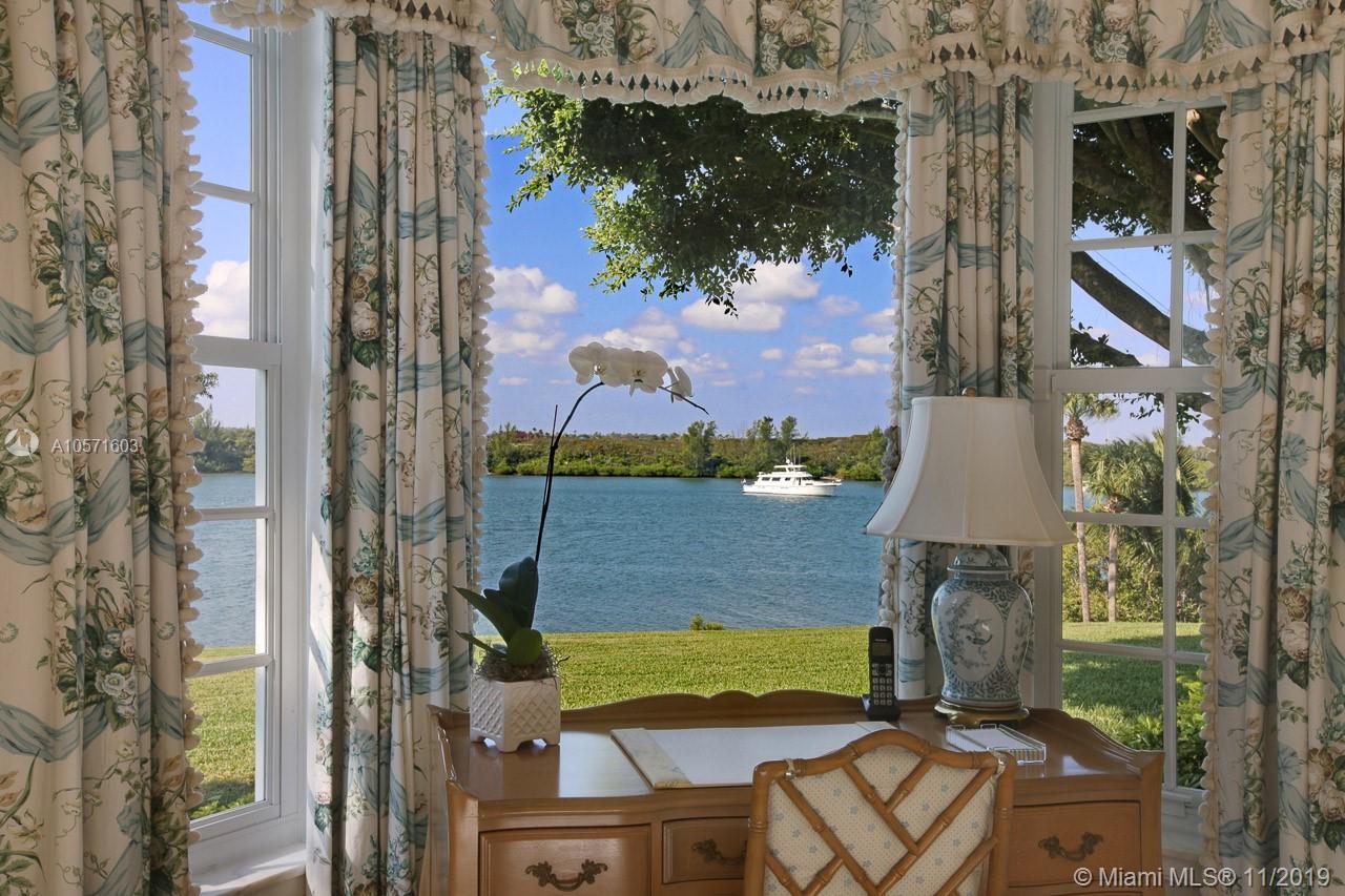Jupiter Island - Residential