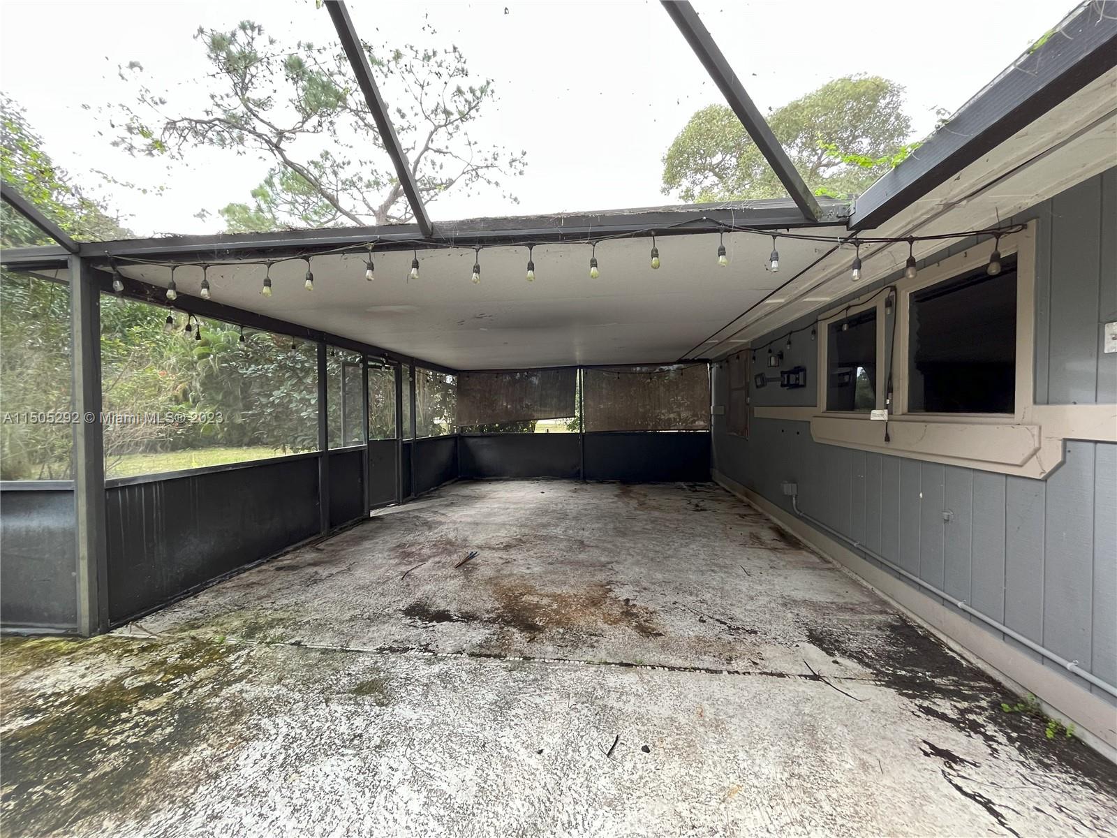 ACREAGE - Residential