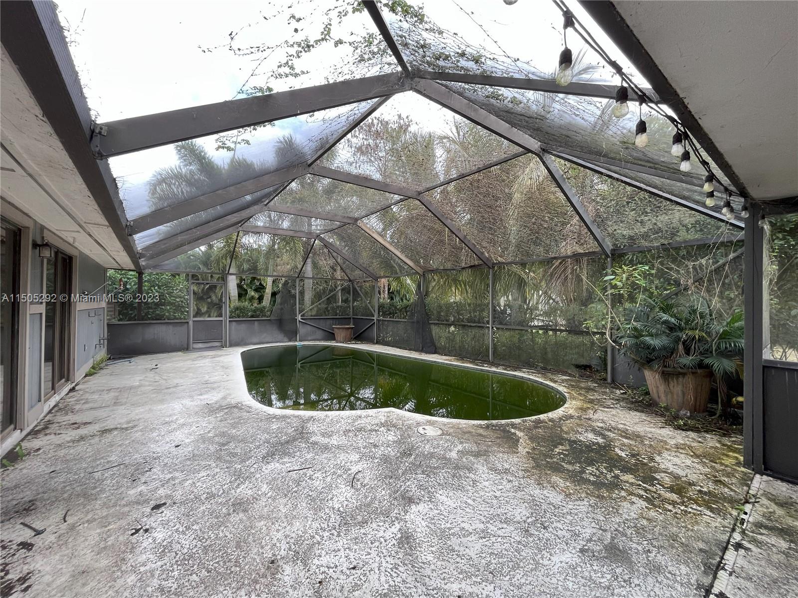 ACREAGE - Residential