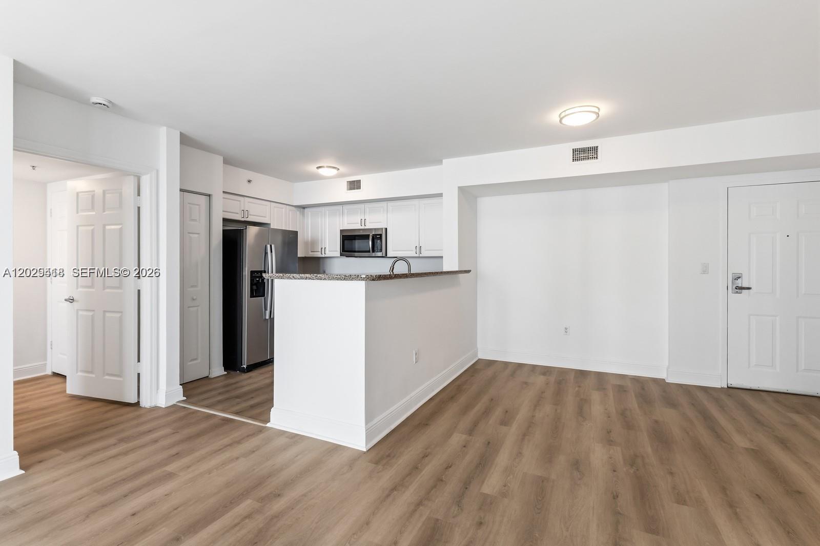 THE MARK ON BRICKELL COND - Residential Lease