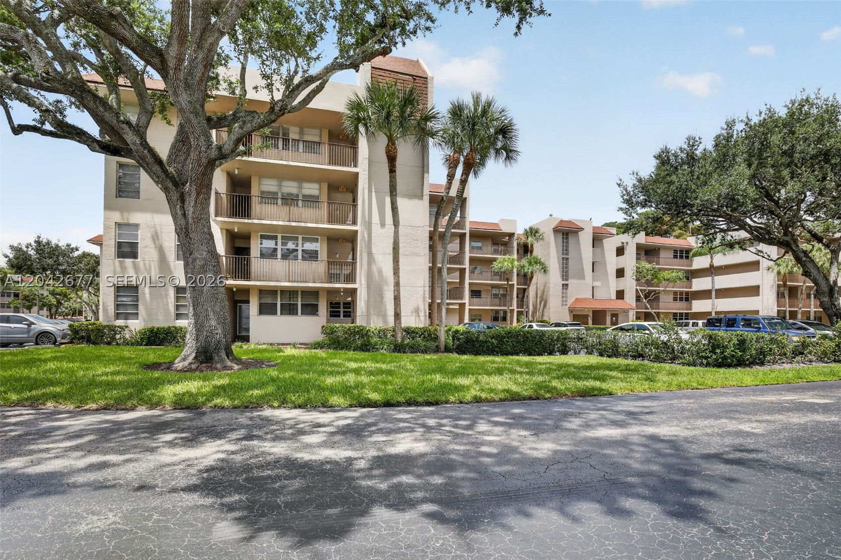 CONDO 4 OF SABAL PALM CON - Residential
