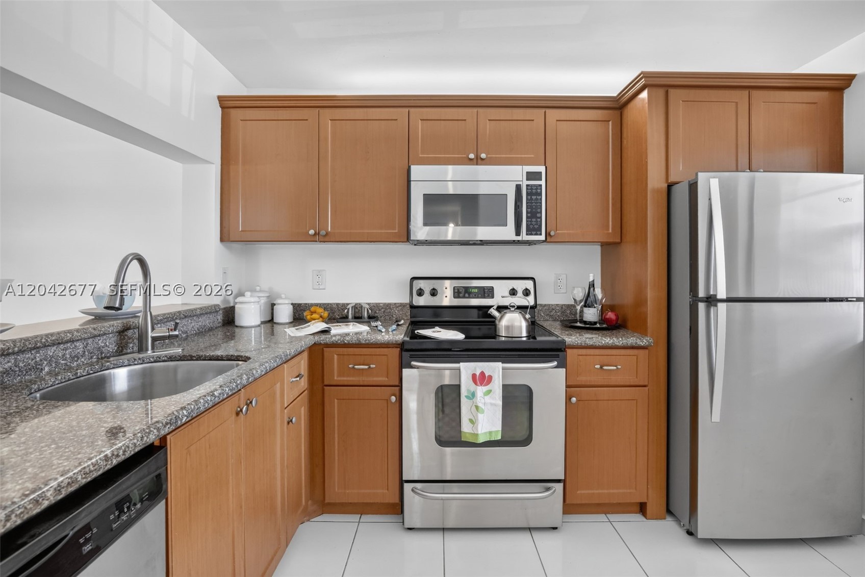 CONDO 4 OF SABAL PALM CON - Residential