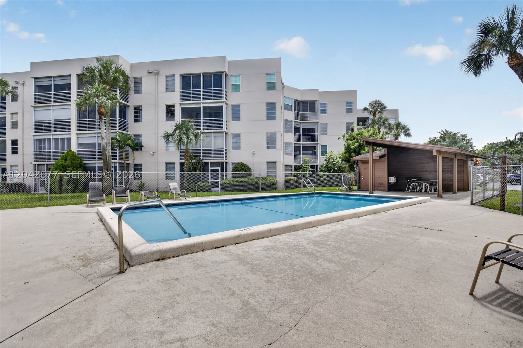 CONDO 4 OF SABAL PALM CON - Residential
