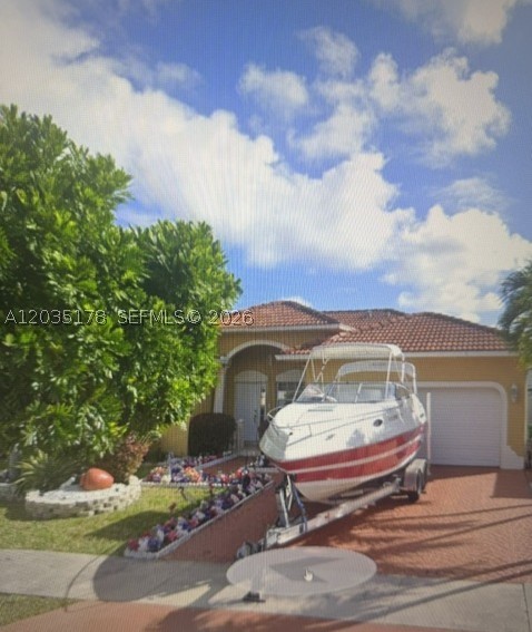 BEAUTIFUL 3-BEDROOM, 2-BATH POOL HOME LOCATED IN QUIET AND FAMILY-FRIENDLY NEIGHBOHOOD. THIS WELL-MAINTAINED HOME OFFERS APPROXIMATELY 1815 SQ FT OF LIVING SPACE WITH OPEN KITCHEN/FAMILY ROOM. PLENTY OF NATURAL LIGHT. NICE BACKYARD WITH HEATED POOL PERFECT FOR ENTERTAINING & RELAXING. 2-YEAR-OLD ROOF PLUS GENERATOR. CONVENINETLY LOCATED NEAR SCHOOLS, SHOPPING, PARKS AND MAJOR HIGHWAYS. MUST SEE! REASONABLE OFFERS ACCEPTED!