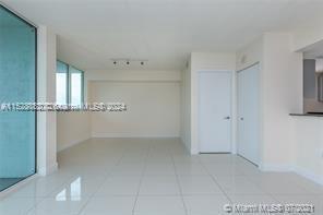 TERRAZAS RIVERPARK VILLAG - Residential