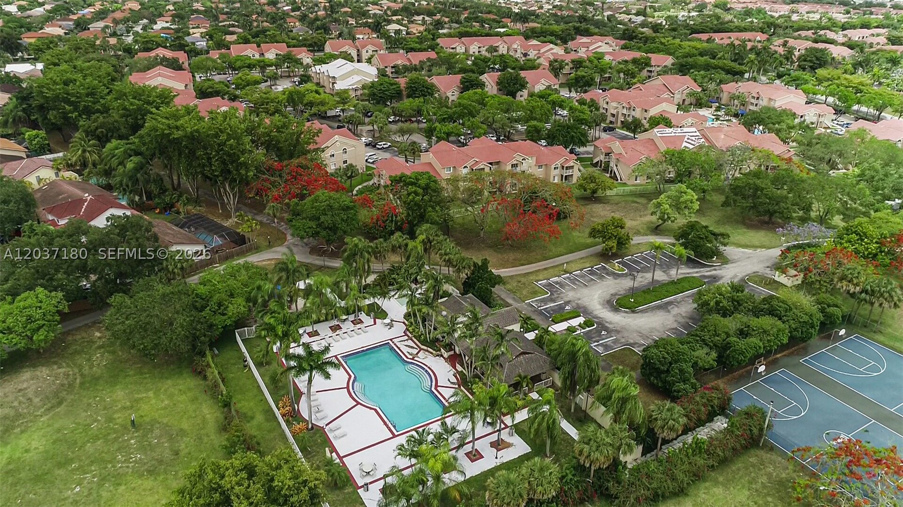 Royal Palm - Residential
