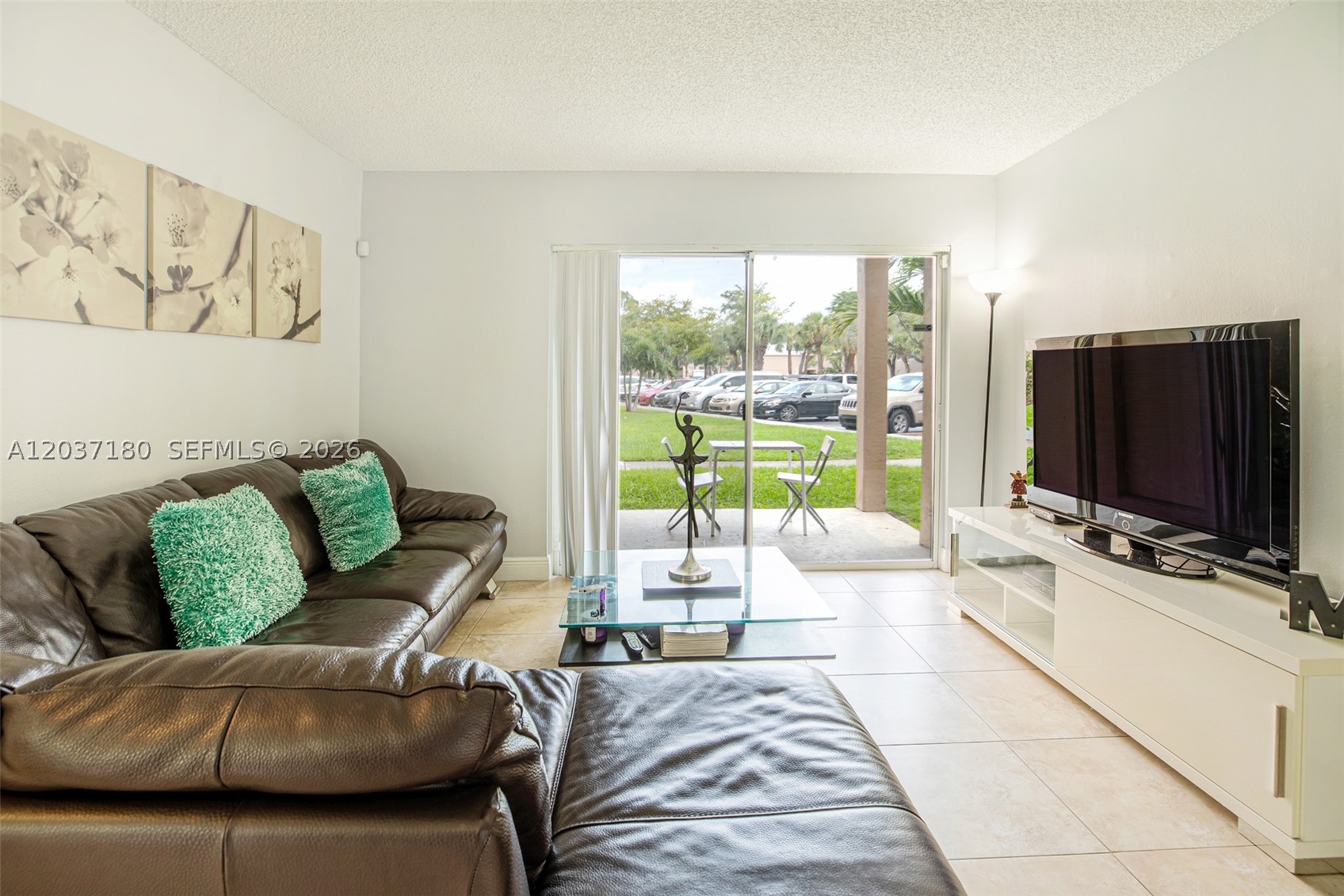 Royal Palm - Residential