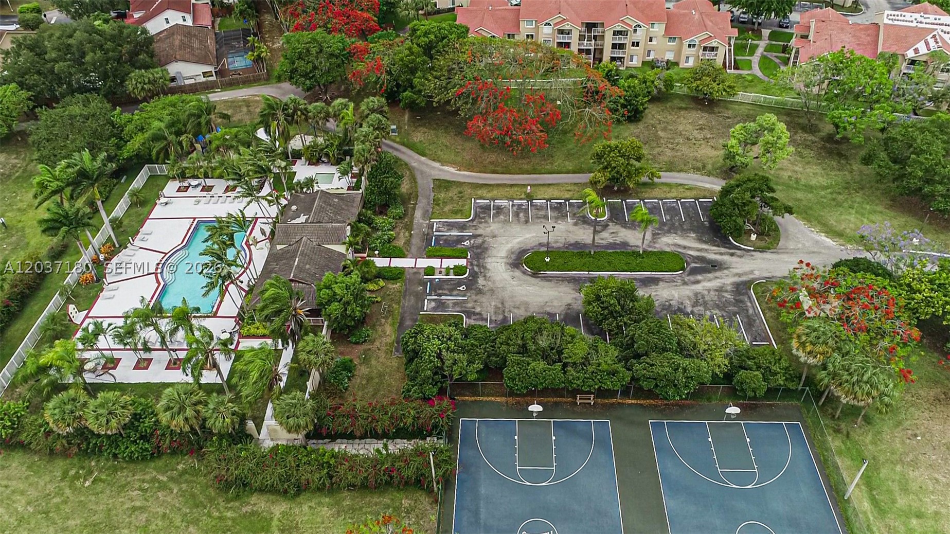 Royal Palm - Residential