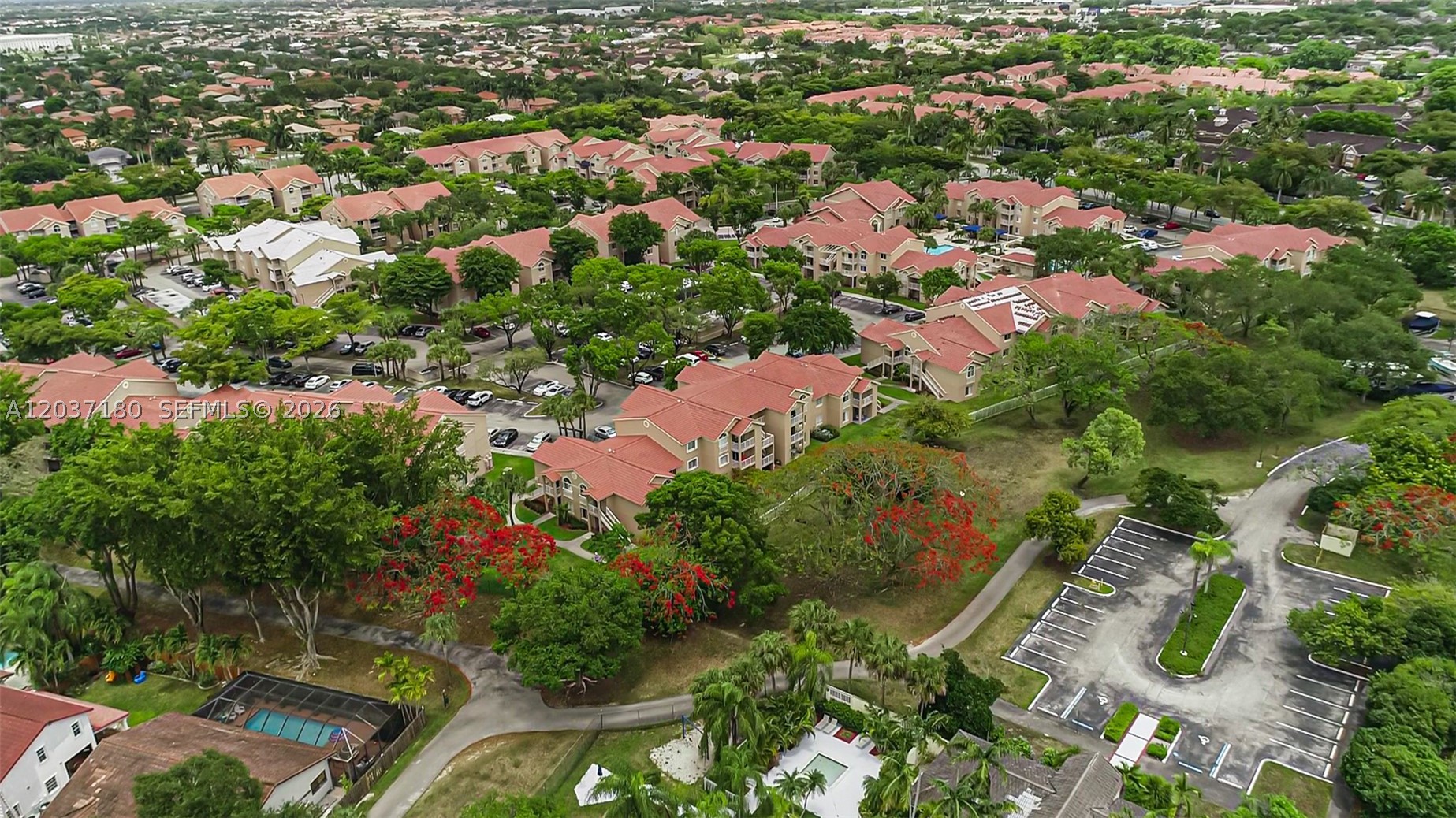 Royal Palm - Residential