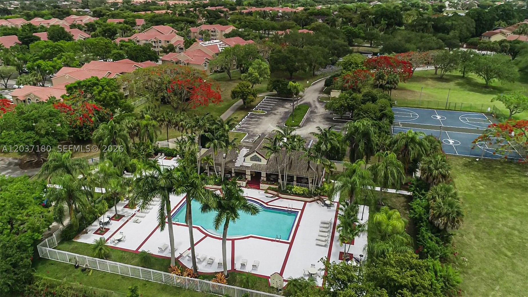 Royal Palm - Residential