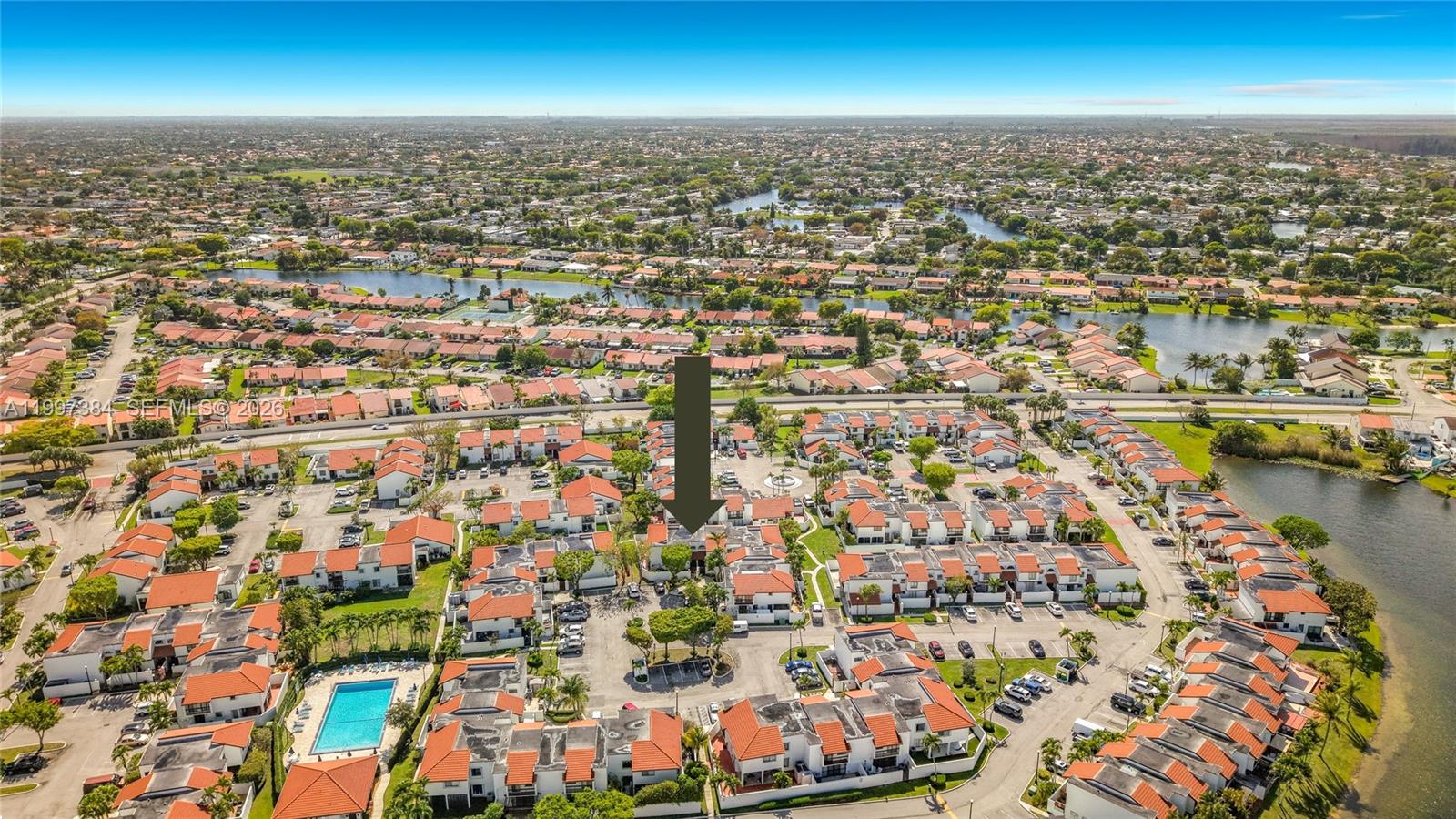VILLA VENEZIA CONDO PH VI - Residential