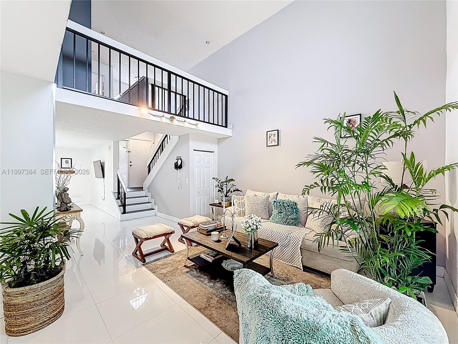 VILLA VENEZIA CONDO PH VI - Residential