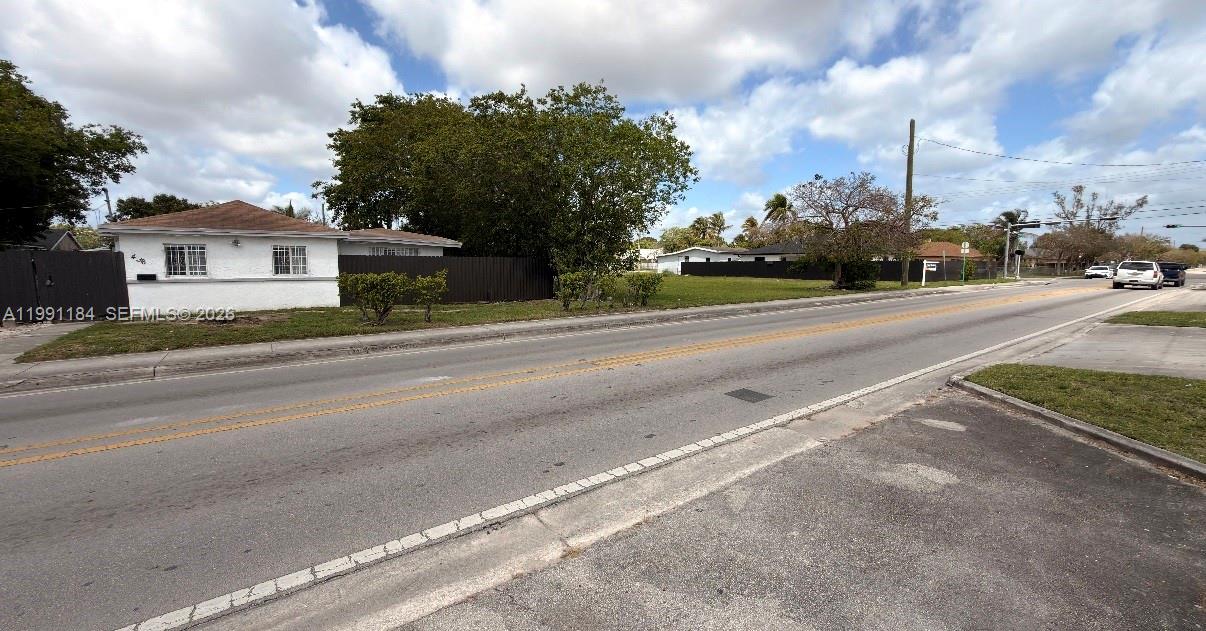 LINCOLN PARK ADD TO HOMES - Land