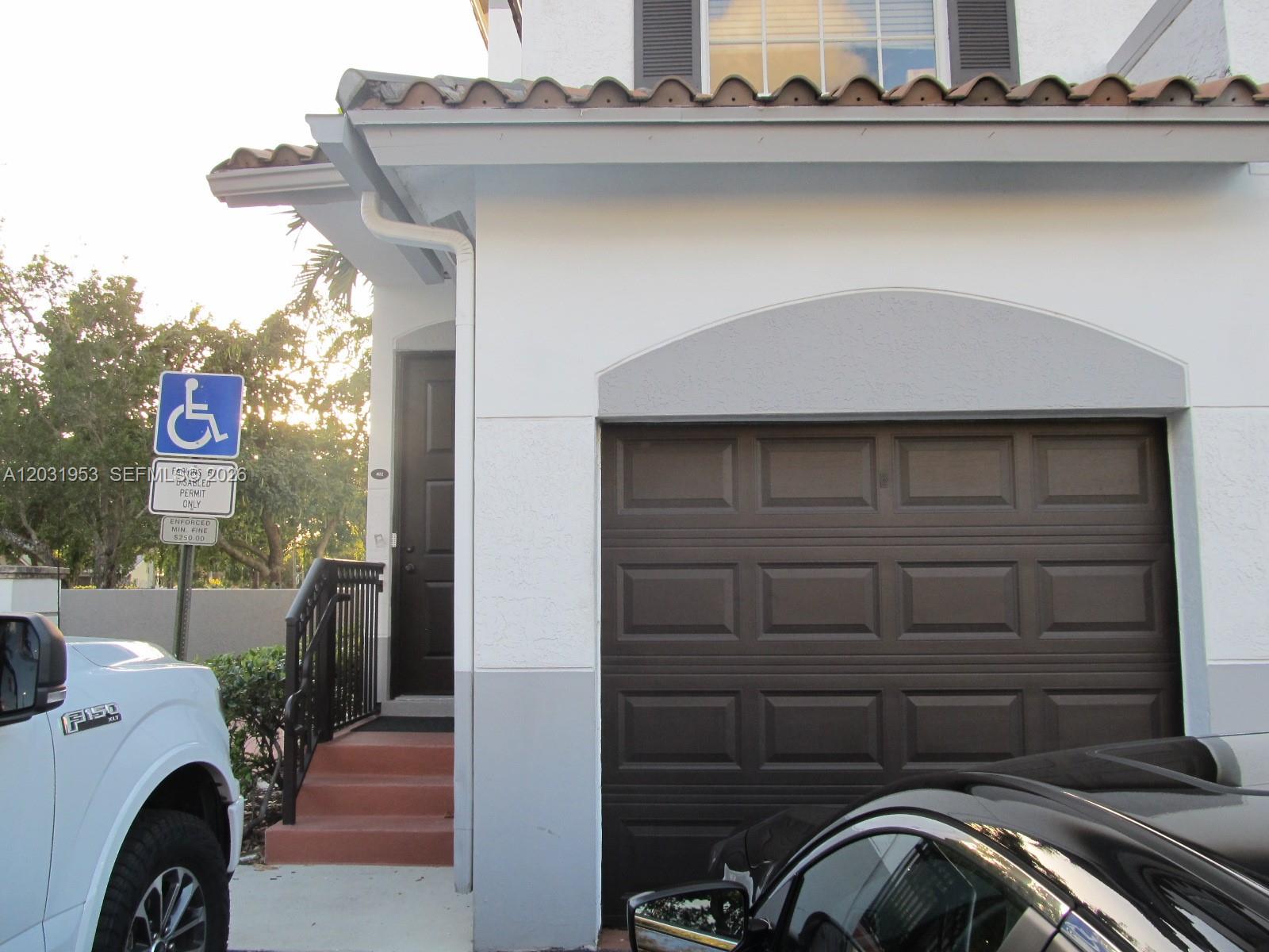 VILLAS DE TUSCANY CONDO - Residential Lease
