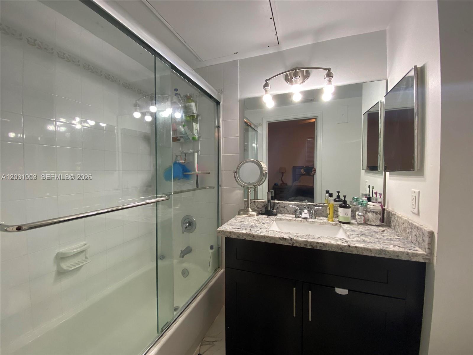 VILLAS DE TUSCANY CONDO - Residential Lease
