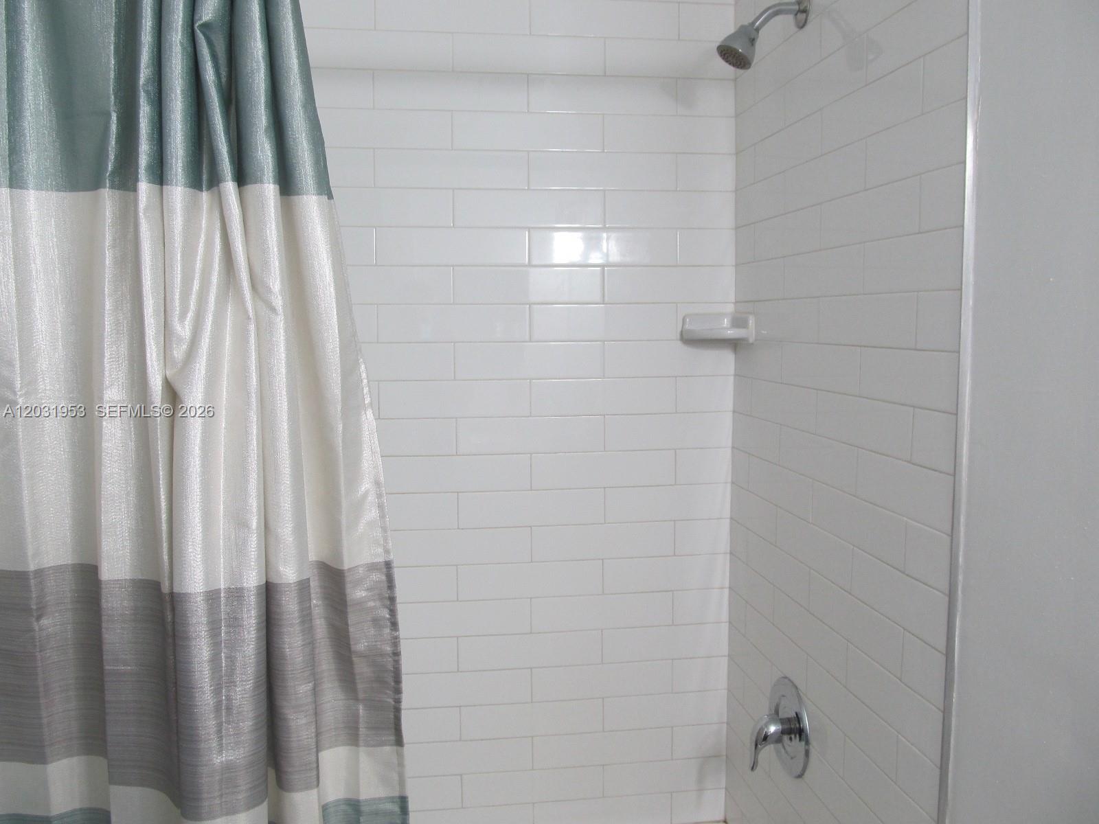 VILLAS DE TUSCANY CONDO - Residential Lease