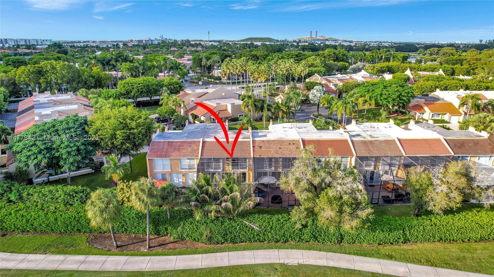 DORAL COVE - Residential