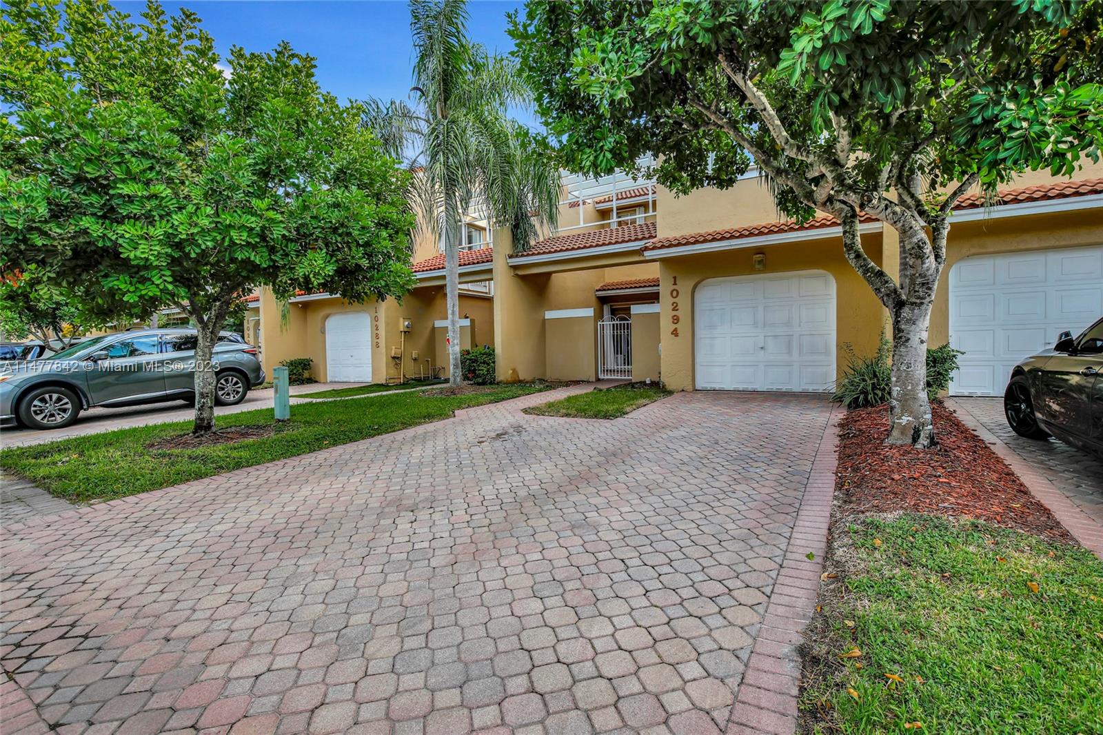 DORAL COVE - Residential